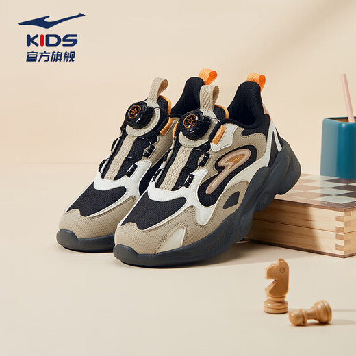 Hongxing Erke (ERKE) children's shoes, children's unisex children's morning star IP style knob buckle cushioning casual sports shoes black/light linen 35