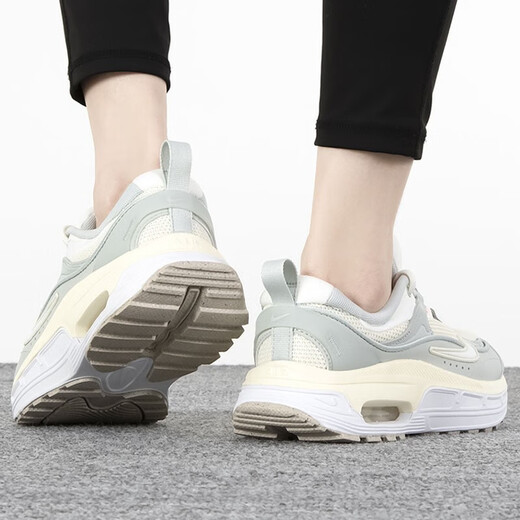 耐克（NIKE）女鞋夏季新款AIR MAX BLISS气垫缓震运动鞋跑步鞋休闲鞋老爹鞋 FB7170-111帆白椰奶色浅绿 37.5