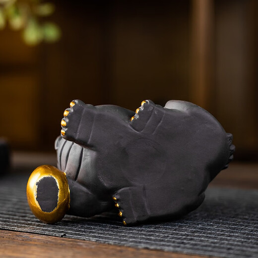 Mingke purple sand unicorn tea pet ornaments, high-end tea table, tea tray, tea table ornaments, high-end lucky tea play, gold-painted stepping ingot, unicorn purple sand ornaments