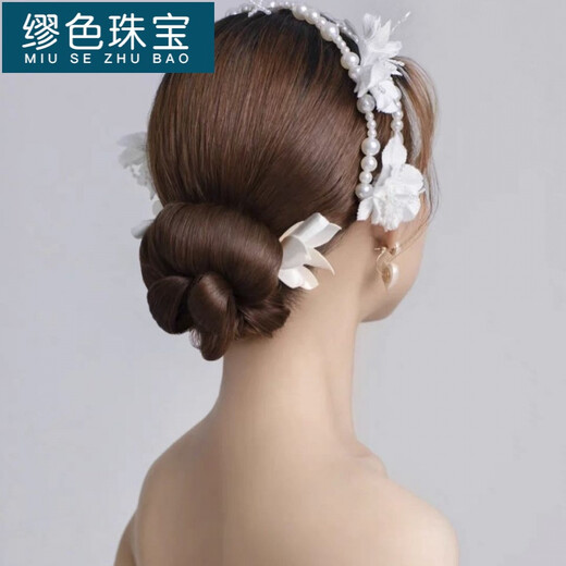 MiU Se new style bridal hair accessories Korean lace imitation pearl handmade beaded headdress wedding dress accessories studio accessories pearl flower headband earrings (ear clip A15-102