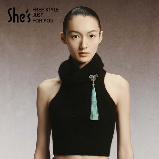 She s Qianzi artistic conception oriental original national style new Chinese style butterfly tassel brooch high-end corsage pin birthday gift for women green D0