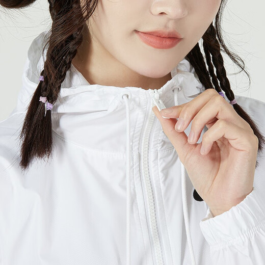 耐克（NIKE）外套夹克女装春季新款透气休闲防晒风衣耐磨宽松梭织连帽运动服 DM6180-100白色 M