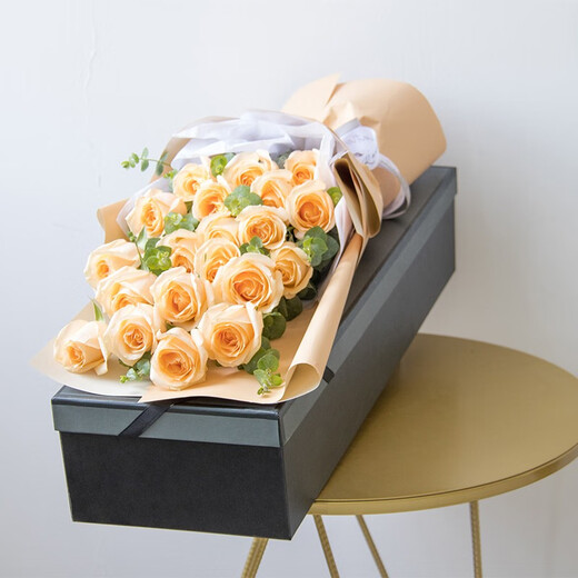 Eswina Flower Express delivers 11 rose bouquets as a birthday gift to your girlfriend nationwide and 19 champagne roses gift box
