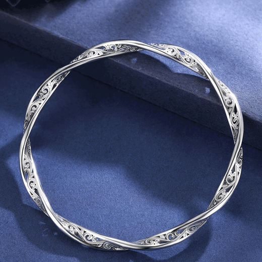 Kaibaolou pt950 platinum bracelet for women platinum bracelet with curly grass pattern Möbius ring bracelet PT999 customized New Year's Day gift No. 50 22g