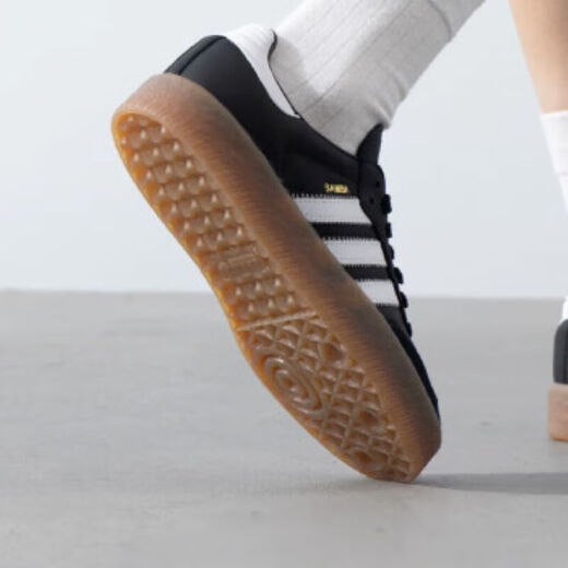 Adidas (adidas) trèfle chaussures pour femmes 2025 hiver nouvelles chaussures de sport SAMBAE chaussures d'entraînement moral t-head sport et baskets décontractées JI1350 noir semelle épaisse 36