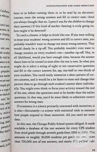 魔鬼经济学 Freakonomics 英文原版 Steven D Levitt 经济管理读物