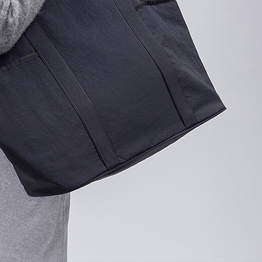 Lululemon 丨 Tägliche Mehrfach-Taschen-Handtasche Wasserschutzleu9bs schwarz O/S