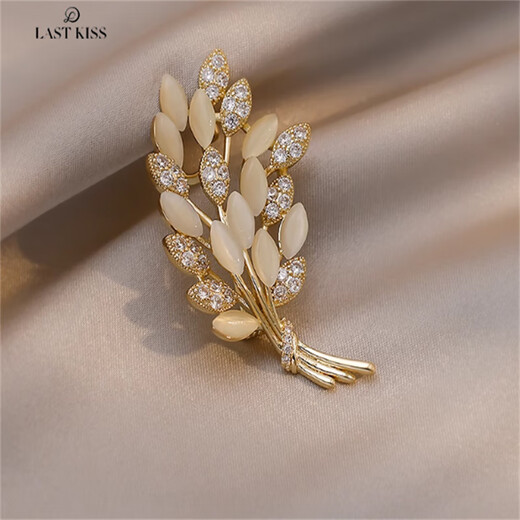 LAST KISS wheat ear brooch for women 2025 new style light luxury high-end exquisite fashion design niche high-end chest Valentine's Day gift cat's eye brooch