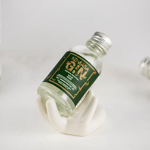 Roman Lake Whisky Wodka kleine Flasche Wein Edition Convenience Store Bartending Cocktail Xiaozheng handgefertigt japanischer Gin Wine Green Tea Aroma 45 ml*1 Flasche