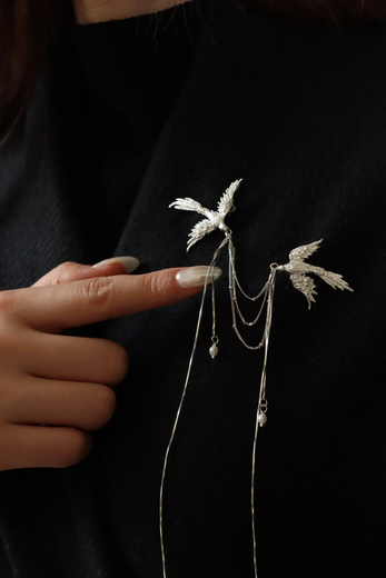 QUAMER Ju Jiu's Love Brooch Women's Cheongsam Pressed Suit Accessories New Chinese Style Feng Qiu Huang Tassel Zhen Ju Jiu's Love Brooch