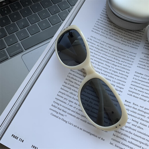 Lekali sunglasses sunglasses men and women high-end sense internet celebrity street photography retro fashion glasses showing face small European and American disco elliptical sunglasses [bemodal frame gray sheet] + leather box