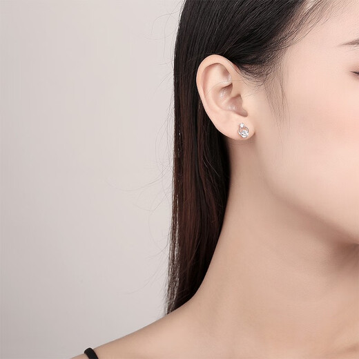 Saturday Fortune (ZLF) S925 silver earrings for women round simple cold style high-end silver earrings earrings a pair of earrings