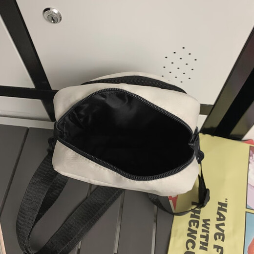 IROYA single shoulder crossbody bag small backpack men's chest bag men's waist bag small shoulder bag men's small bag casual sports mobile phone bag black