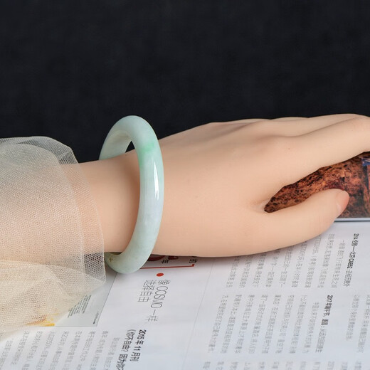 Jade kann gefunden werden, ein einsames Jade-Armband, das schwimmende Blütenarmband von Damen, ein Wassermodel-Schmuck und das Jade-Armband [Teil 1, ca. 56 mm] C3890x