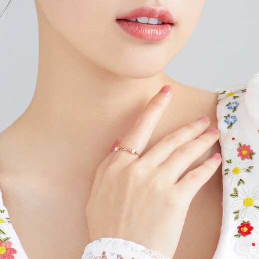 Lukfook Jewelry 18K Gold Ruby Crown Freshwater Pearl Ring Open Ring Gift G04DSKR0002R Total Weight 0.55g