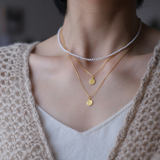 Junbu Pure Gold Customized Gold Circle Pendant with Lights and Umbrella in the Dark and Rainy Days, 18K Gold Necklace, Single Pendant Approximately 0.66-0.68g