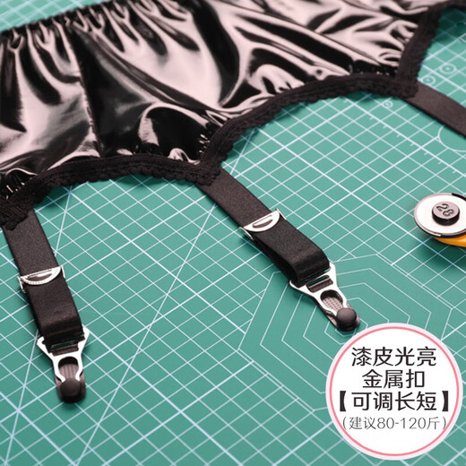 Patent leather garters covered with rubber buckles metal gourd buckles garters European and American stockings stockings accessories black paint standard standard