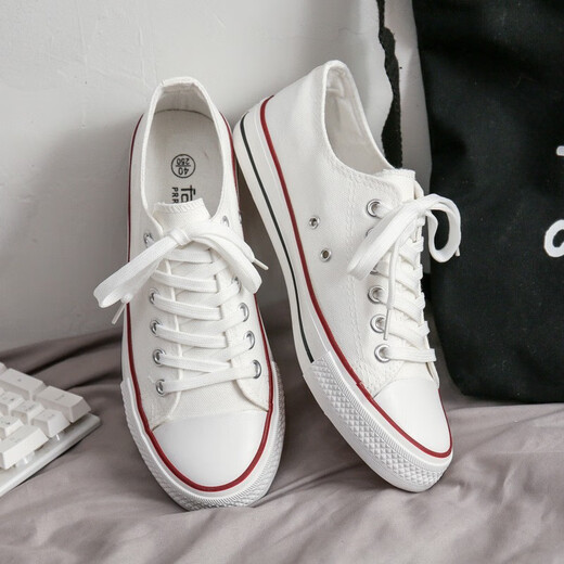 Rote und grün hundertjährige Low-Top-Leinwandschuhe für Männer koreanischer Stil Klassiker vielseitiges Schwarzpaar Schüler Schnüre-up-Freizeitschuhe Sommer atmungsaktiv