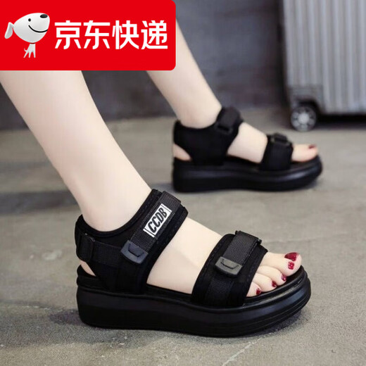 Dadong Women's Sports Sandals Women's Summer 2025 New versatile Internet celebrity sponge cake thick-soled heeled student wearing flat beach shoes black 36