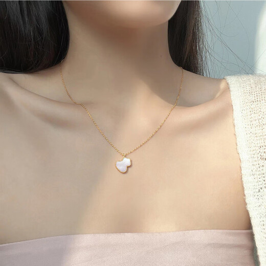 18K gold red agate gourd pendant color gold rose gold gold pendant clavicle chain necklace Chinese Valentine's Day gift 18K gold (single pendant) medium gourd (red agate)