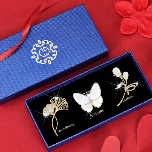 Ancient brooch, high-end women's light luxury corsage gift box, exquisite niche pin, silk scarf button, birthday gift for women, practical three-piece set of bright brooch