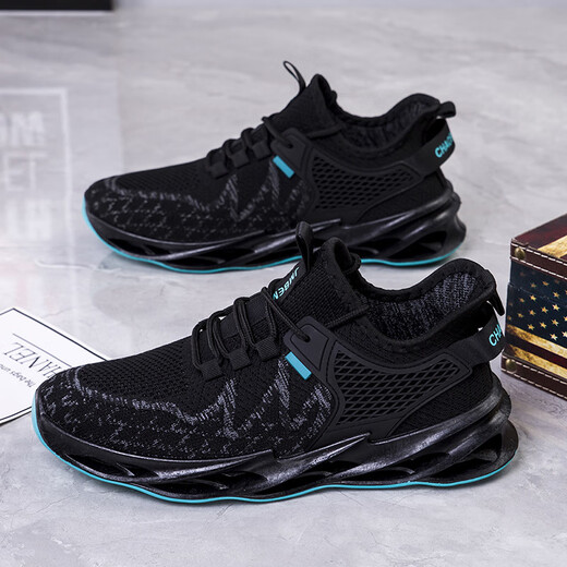 2025 new casual shoes men's breathable thin shoes men's trendy mesh shoes sports shoes running shoes blade shoes black and blue 40
