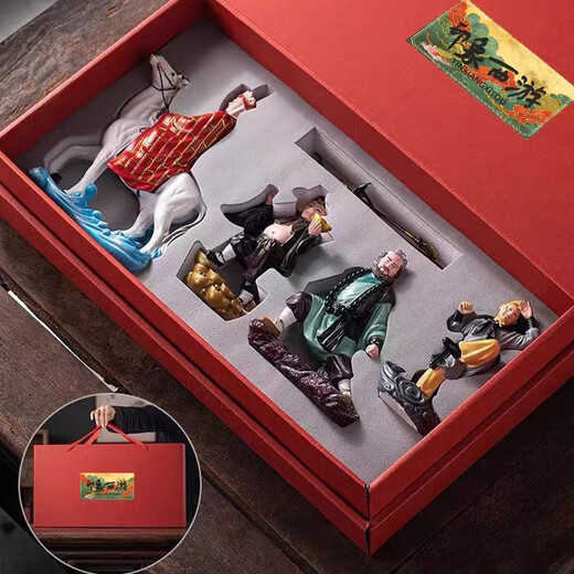 Journey to the West, four masters and apprentices, Tang Monk, Sun Wukong, Pig Bajie, Sha Monk character ornaments, a complete set of hand sculptures, Black Myth, four master and apprentice ornaments, a complete set (small size) gift box