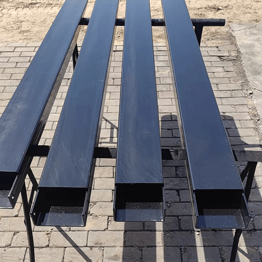 
Kezhitu custom iron shoes fork feet extended fork sleeve arm fork tine feet fork truck protective cover 2346 tons fork truck lengthened arm 8 mm 335 tons inner diameter 13555 length 25 meters integrated molding