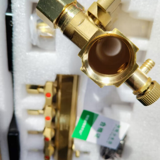 Rifeng Pipeline Brass Large Flow Divider Forged One-piece Thickened 1-inch 20 Floor Heating Pipe Full Set of Valve Full Copper 45cm Full Copper 45cm Spacing 4-way High Flow Divider