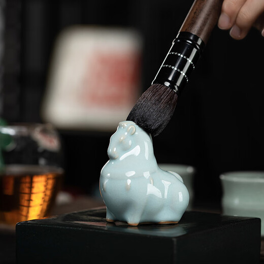 Tinghuai Ru porcelain tea pet raw mineral tea pet ornaments creative desktop ornaments Ru kiln can be opened to raise azure small Tang horses