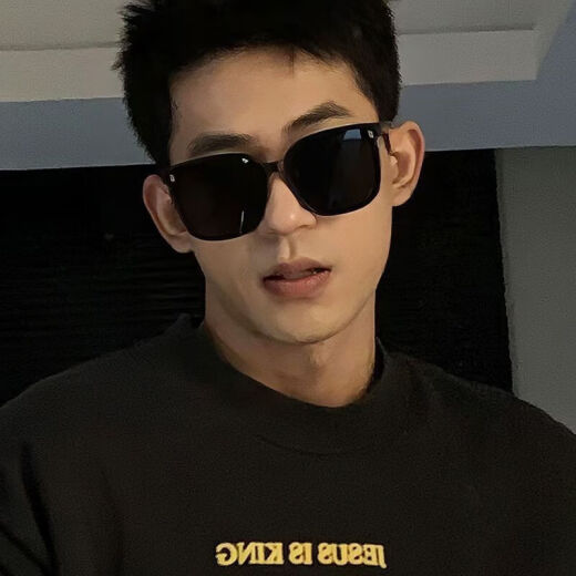 
Zhuoyu sunglasses men's big frame and big face make them look slim and handsome sunscreen women's trendy black frame upgraded polarized version [mirror box + mirror cloth]