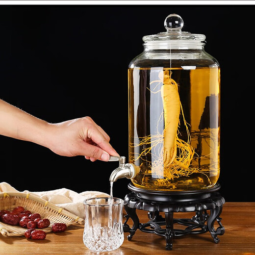 Shandetang sealed glass wine bottle with faucet wine container 10 Jin Jin equals 0.5 kg. Special bottle for brewing wine cans with red bayberry wine bottle 10 Jin Jin equals 0.5 kg. With gold stainless steel faucet + base