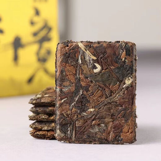 Qingzong Fuding white tea small square slices gift box high-end gift tribute eyebrow Shoumei sun-dried old white tea jujube fragrance high mountain tea random delivery