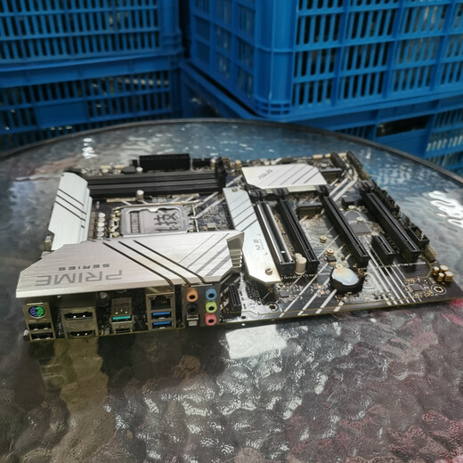 ASUS 90 New Prime Z690-P DDR5, peut être utilisé pour la 12e génération, la 13e génération et la 14e génération, la qualité de la mémoire DDR5 est nouvelle