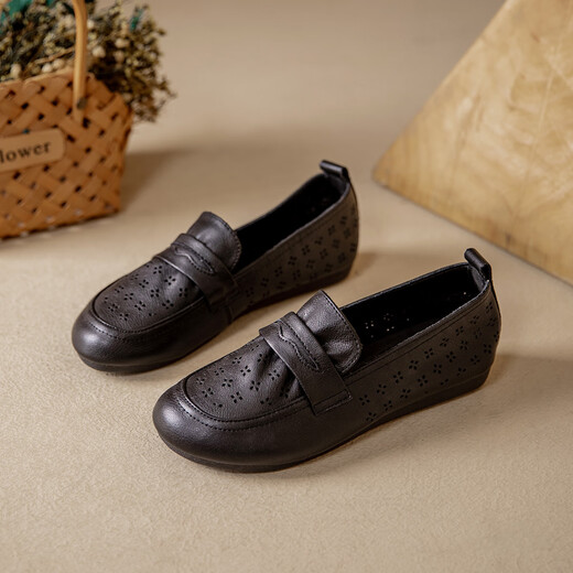 Kanglibi genuine leather soft sole mother shoes single shoes middle-aged and old comfortable and not tired leather shoes middle-aged and old young and non-slip women's shoes spring and autumn style 677 hole style black breathable and not grinding feet 39