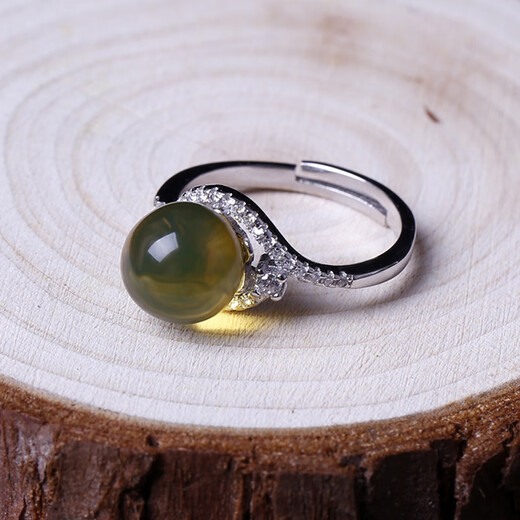 Fat Donglai's same style blue amber ring natural Mexican women's amber beeswax beads 925 silver blue amber ring (live)