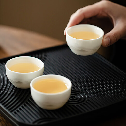 Yi Nian Fangyuan Suet Jade White Porcelain Kung Fu Tea Set with Tea Tray B&B Hotel Ceramic Teapot Tea Cup Hand-held Pot Simple Ink Style One Pot Three Cups + Black Square Plate + Bag