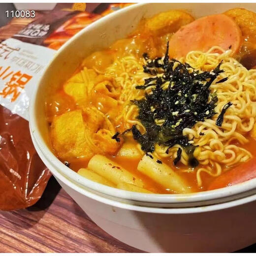 Yichuan Food Korean Army Hotpot Rice Cake Hotpot Cheese Nouilles de nouilles épicées 753G