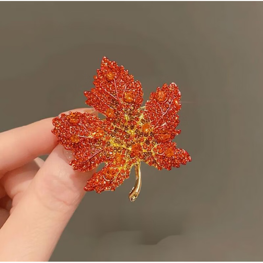 WEISHINI red maple leaf corsage brooch for women exquisite pin-like temperament suit high-end welcome accessories Chinese Valentine's Day gift red A22-308