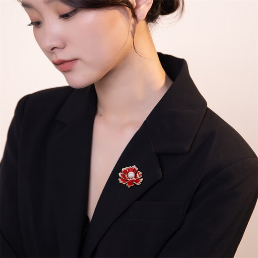Qlady peony flower brooch high-end women's sweater corsage anti-exposure pin coat suit accessories silk scarf button birthday gift