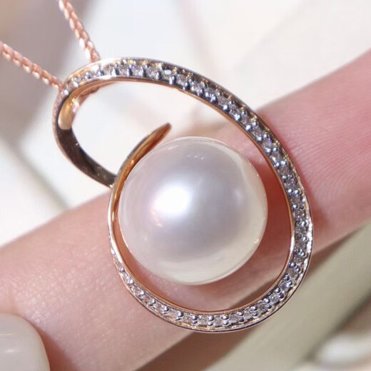 Tiansiao white pearl pendant necklace 18K gold with diamonds fashionable temperament clavicle chain for birthday gift 12-13mm