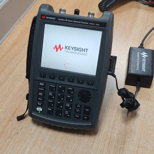 是德科技N9923A FieldFox 手持式射频矢量网络分析仪 6 GHz N9923A