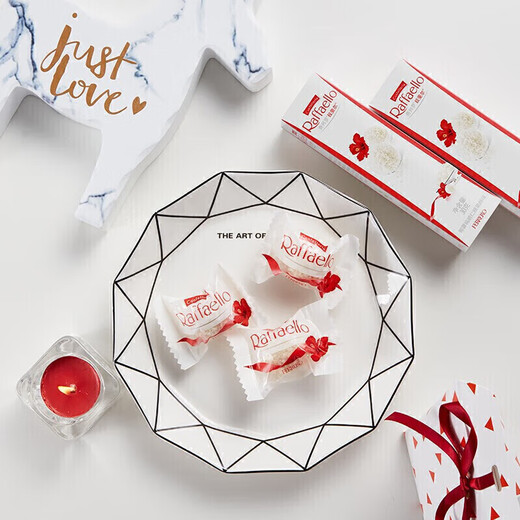 Ferrero Raphael Crispy Snow Crispy Balls 48 pieces 480g snacks candy birthday gifts wedding candy