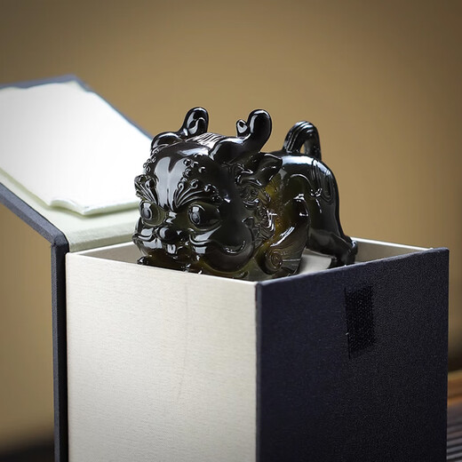 Kunde's creation color-changing tea pet Pixiu to attract wealth and Zen tea table tabletop decorations pet tea play boutique tea set decorations high-end Pixiu holding ingot gift box