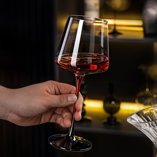 Flower Language Four Seasons High-end Red Bow Tie Red Wine Glass Set for Household Light Luxury and High Value Burgundy Crystal Goblet Rotating Decanter White Diamond Stand + Upright Decanter + Wine Glass 500ml 6 pieces