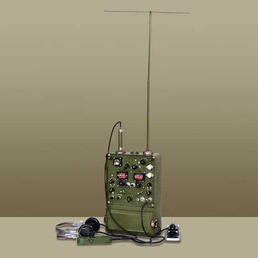 Radio transmitter retro nostalgic vintage wireless handmade code civil telegram model props decorative ornaments 1369 models