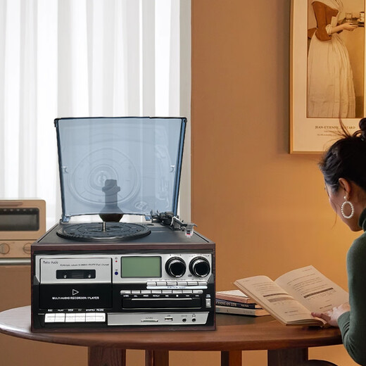 Heritage family tape player, vinyl CD all-in-one multi-functional antique tape player, vinyl record player, retro gramophone, Bluetooth audio, home living room ornaments, vinyl tape all-in-one machine, mahogany color (black and silver panel) + 4 vinyl (Package B)