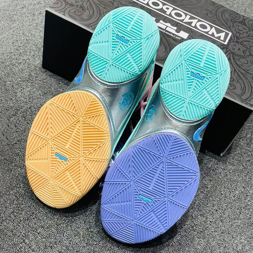 耐克（Nike）男鞋夏季新款LEBRON 22詹姆斯22实战篮球鞋抗扭防滑缓震运动鞋 FZ1098-100 LBJ22 詹姆斯 41