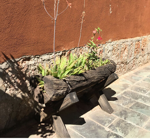 Yangfang Lijiang deadwood flower trough balcony wood flower pot succulent wood trough garden outdoor B&B courtyard wooden trough rectangular single flower trough (260-280 cm long) wooden large