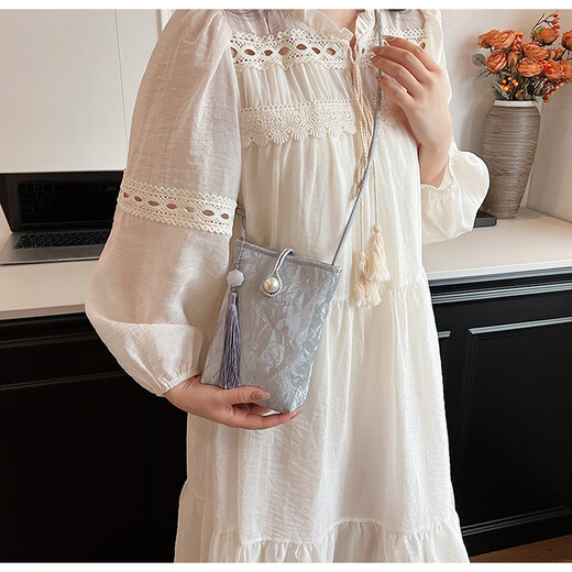 Tianyi niche mini bag women's mobile phone bag 2024 new fashion summer versatile fashion crossbody shoulder new Chinese style mobile phone crossbody bag silver